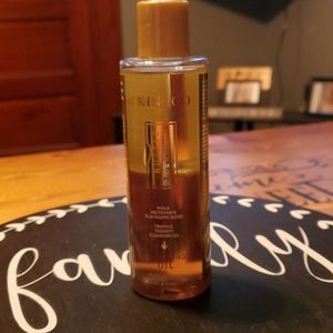 Truffle therapy cleansing oil
